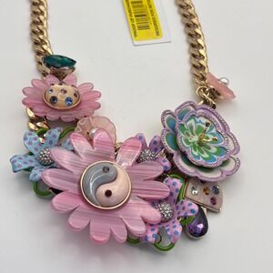Betsey Johnson Flower Drama Spring Necklace Statement Bib 16.5"